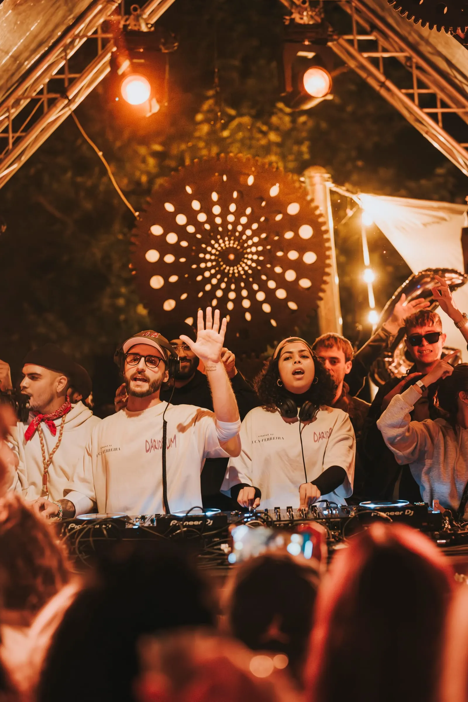 Saint Whoo – Kinetic disc stage for the Saint Whoo anniversary – rotating patterns between trees and truss.